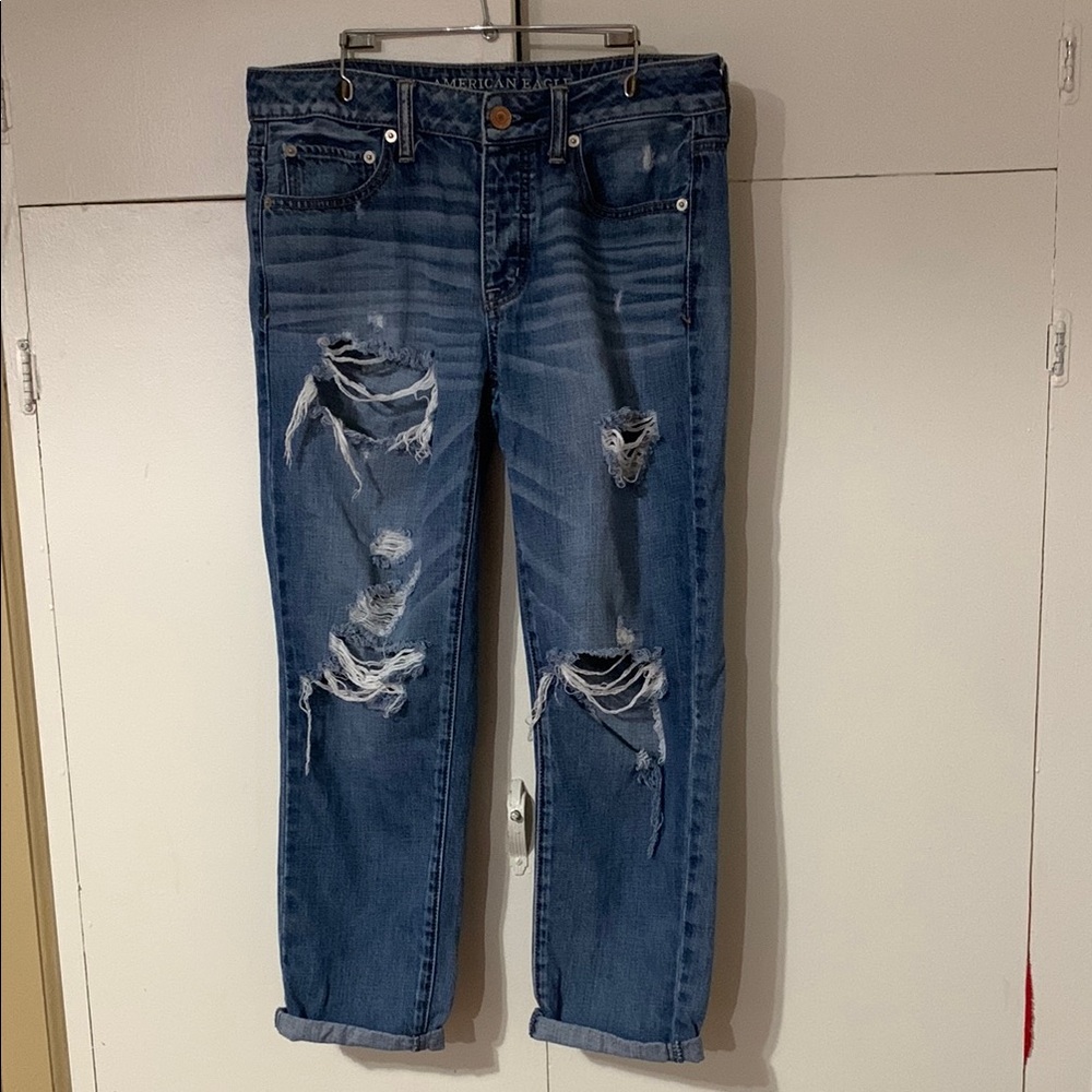 American Eagle Outfitters Women's Distressed Blue Jeans